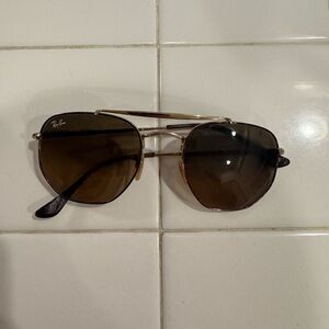 Women’s Ray-Ban Gold and Tortoise Sunglasses. NWOT.